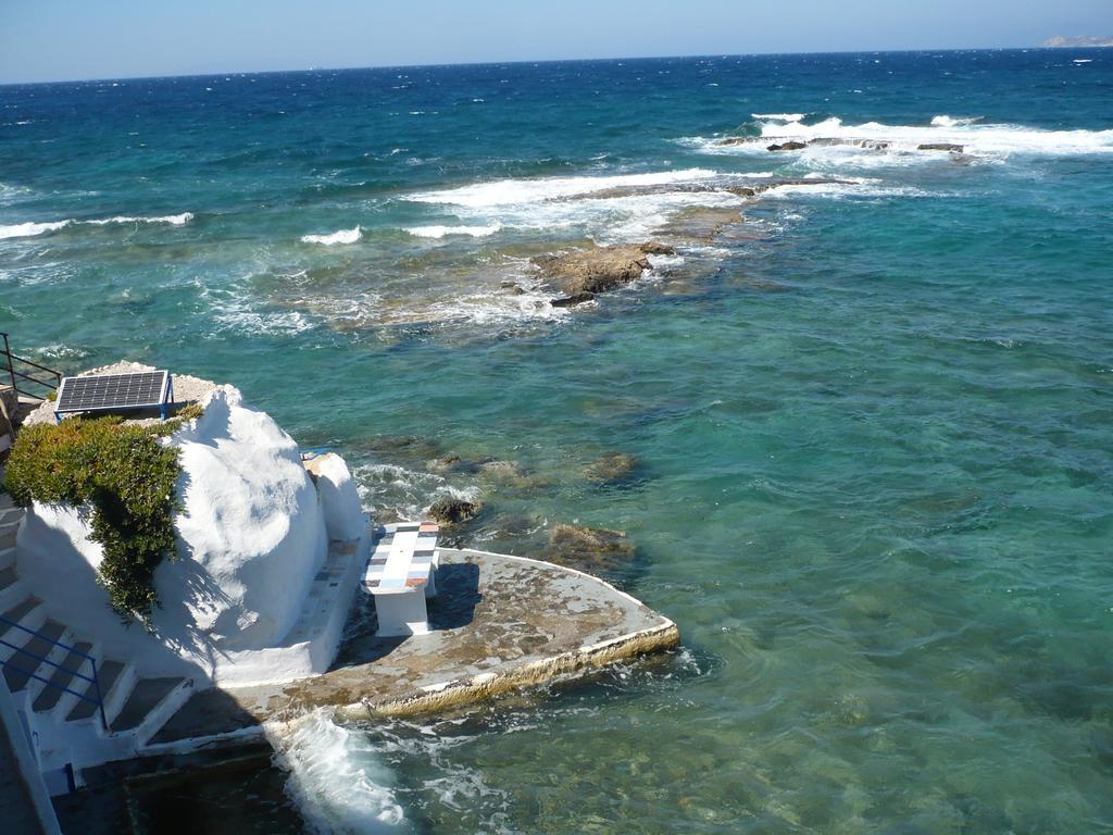 Mandrakia Traditional Waterfront House חדר תמונה
