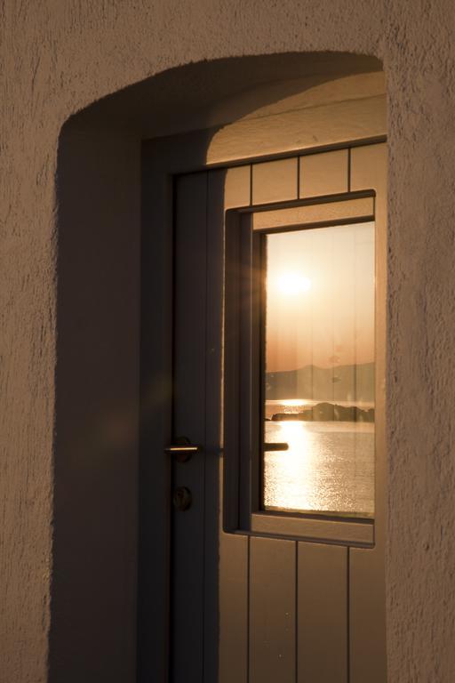 Mandrakia Traditional Waterfront House חדר תמונה