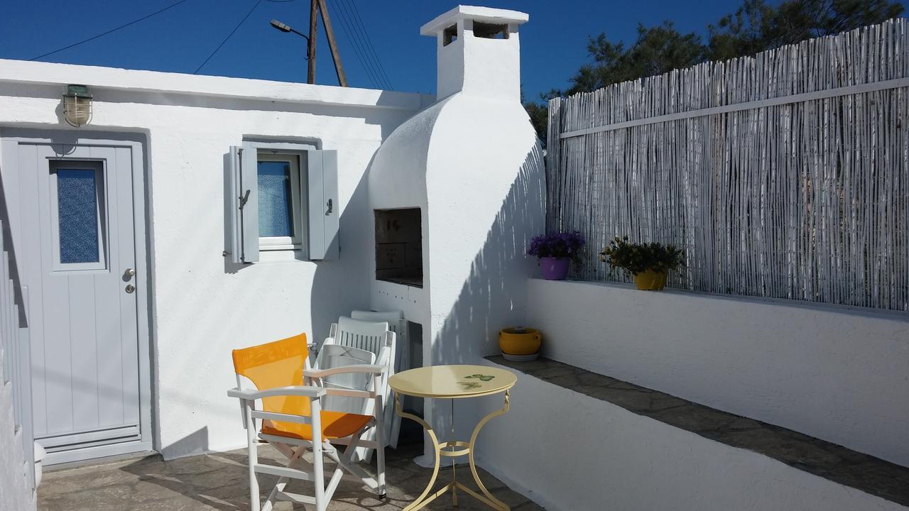Mandrakia Traditional Waterfront House מראה חיצוני תמונה