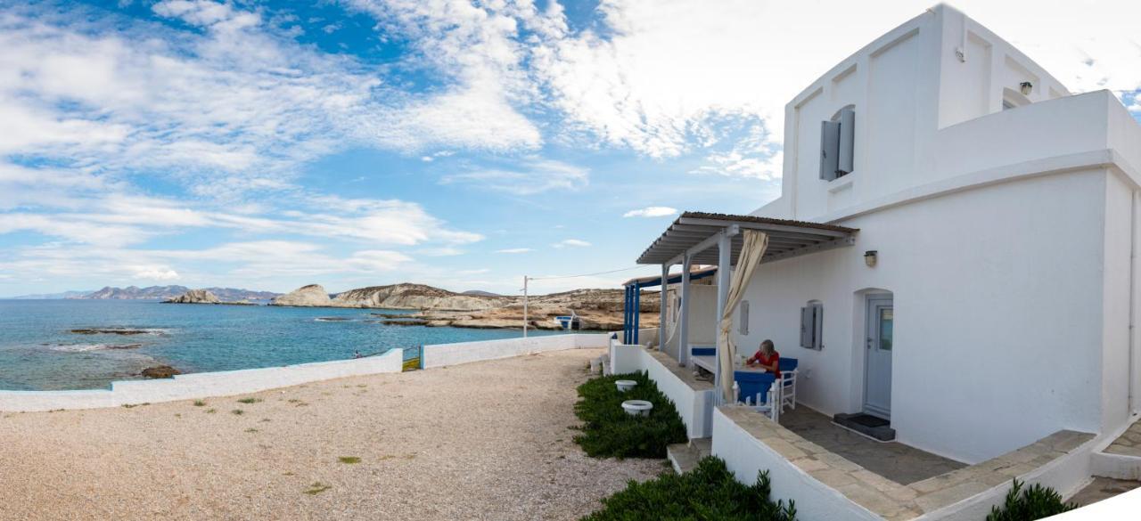 Mandrakia Traditional Waterfront House מראה חיצוני תמונה